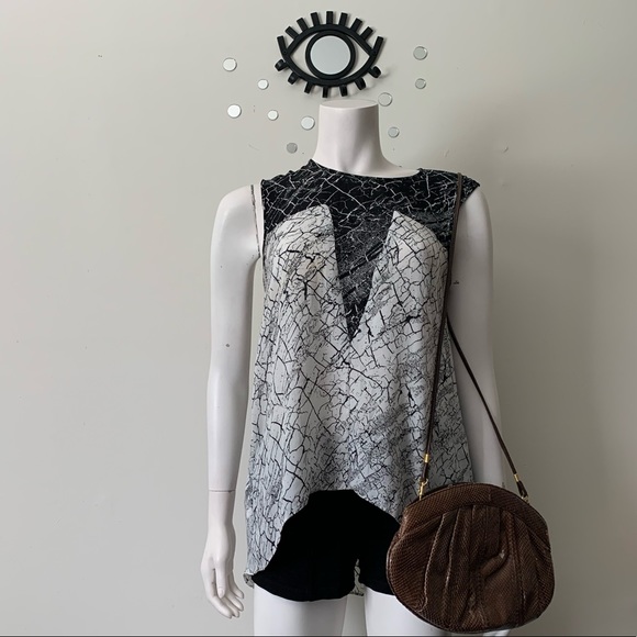 Vintage Brown Crossbody - Picture 2 of 8